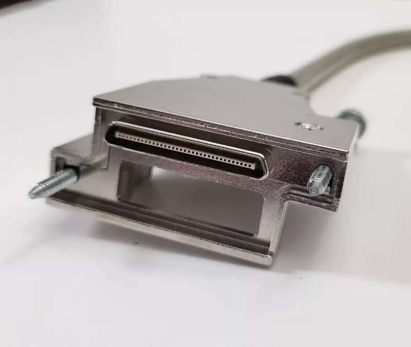 Cisco 72-2632-01 REV B0 cable for Cisco enterprise routers