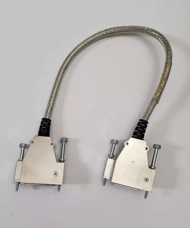 Cisco 72-2632-01 REV B0 cable for Cisco enterprise routers