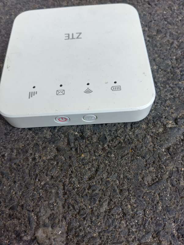 ZTE MF927U 3G/4G/LTE Mobile Wi-Fi Modem Router