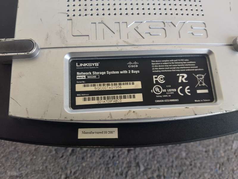 Linksys NAS200 Network Storage System with 2 Bays