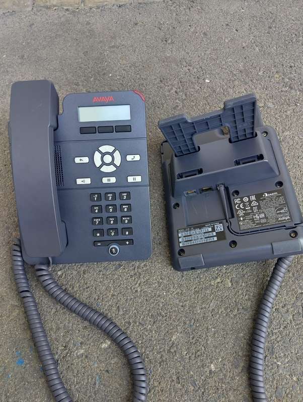 Avaya J129 SIP IP Desk Phone POE (Power Supply Not Included)