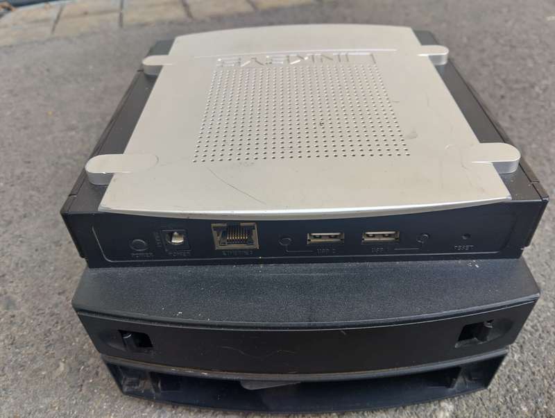 Linksys NAS200 Network Storage System with 2 Bays
