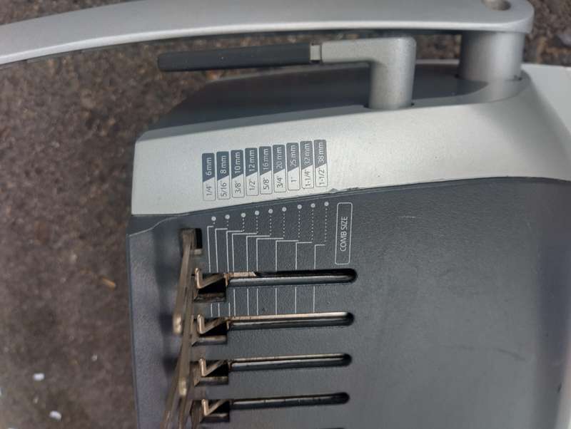 GBC CombBind C110 Spiral Binding Machine (max: 15sheet punching capacity)