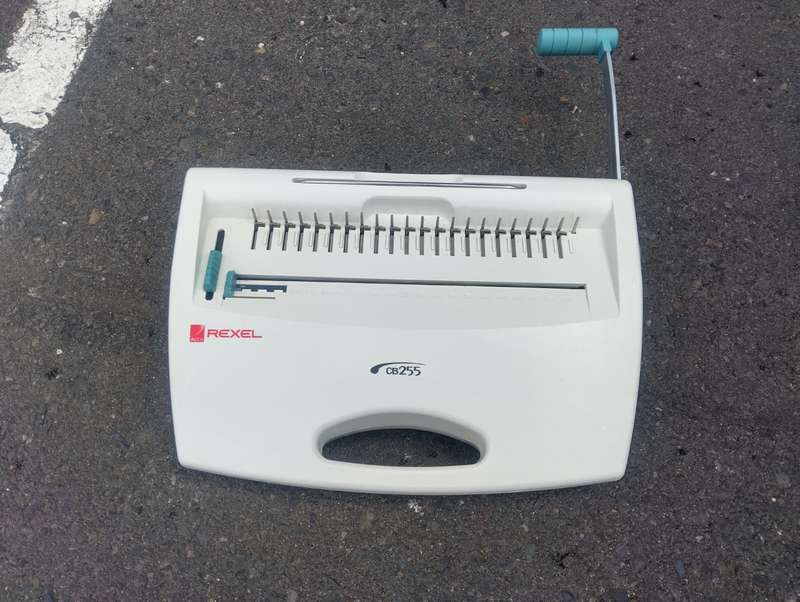 Rexel CB255 Spiral Binding Machine