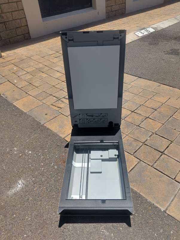 Canon CanoScan 5600F Color Image Scanner