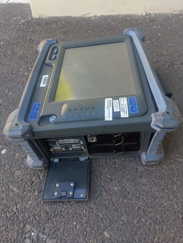 EXFO FTB 300 Universal Test System