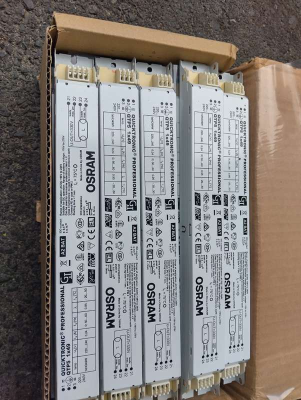 QTP5 1x49 OSRAM Quicktronic Professional Voltage:220  240V (1xHO49W)
