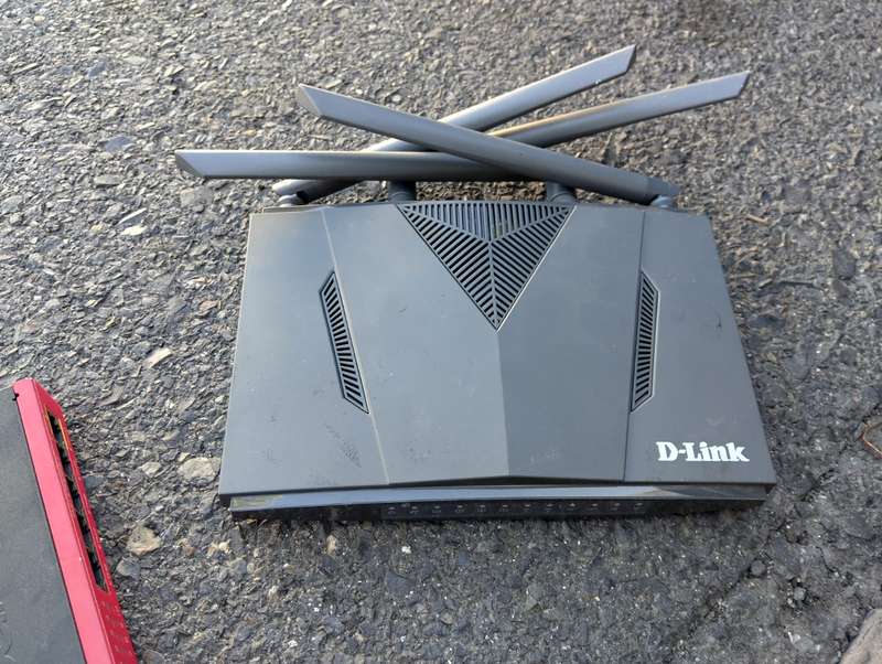 D-Link Fibre LTE CAT6 Wi-Fi AC1200 Dual Band Gigabit Router (DWR-957M)
