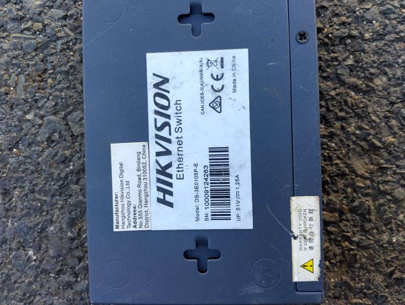 Hikvision 4 Ports 100Mbps Unmanaged For CCTV IP Camera PoE Switch (DS-3E0105P-E)