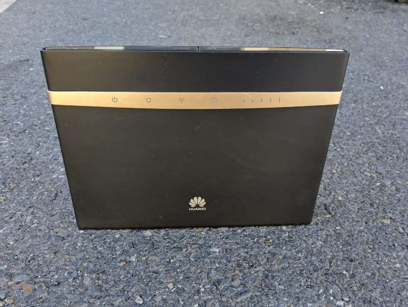 Huawei B525 4G LTE Cat6 Wireless Router | B525s-65a