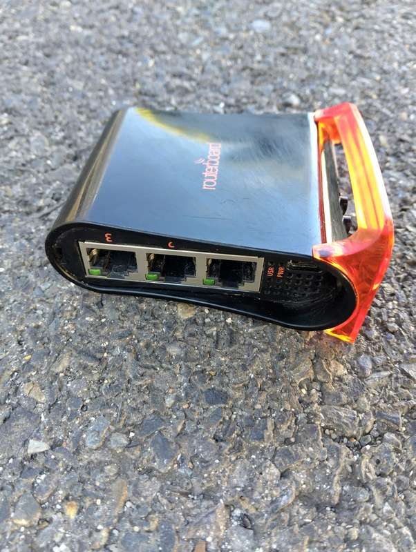 MikroTik hAP Mini 2.4GHz 1.5dBi 3 Port Ethernet WiFi Router | RB931-2nD