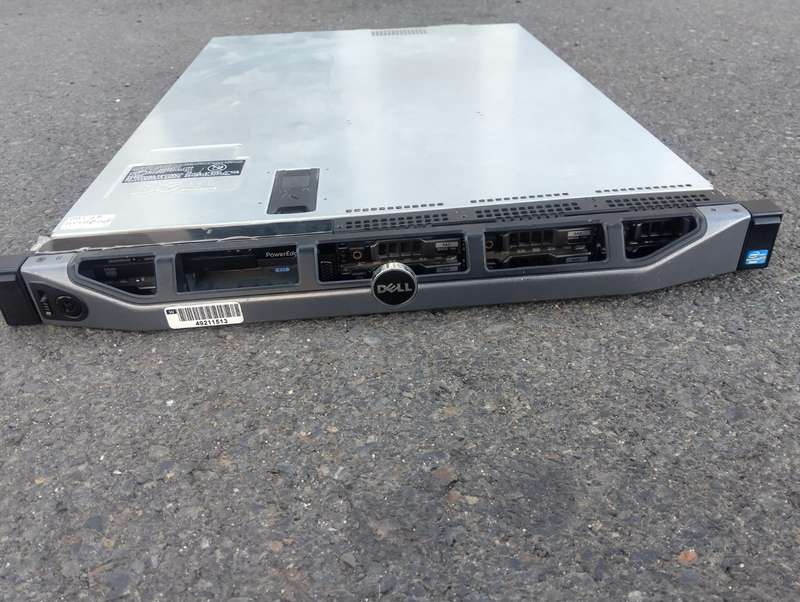 Dell Poweredge R320 Computer Servers - E5-2430 2.2GHz CPU 8GB 8-Bay 2.5" SAS 1U Server