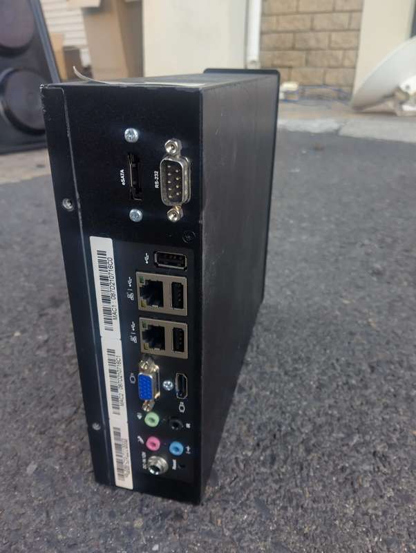 NUUO NS-2080 8-Channel NVRsolo Network Video Recorder