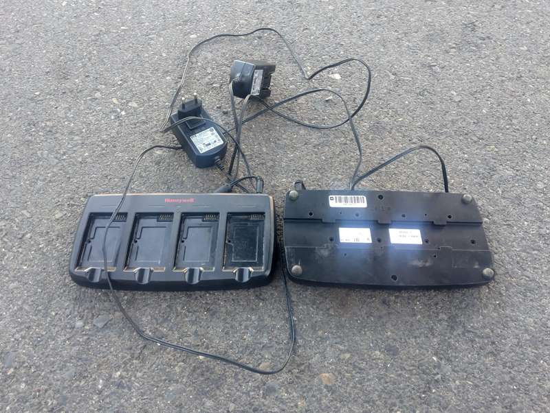 Honeywell 4-slot battery charger, Model: COMMON-QC