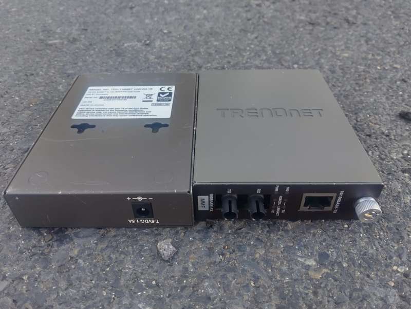 TRENDnet Transceiver Fiber Media Converter TFC-110MST H/W:D3.1R 10/100 Base TX