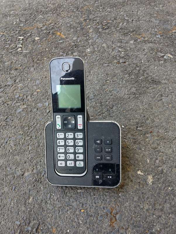 Panasonic Dect Wireless Landline Phone (KX-TGD320SA)