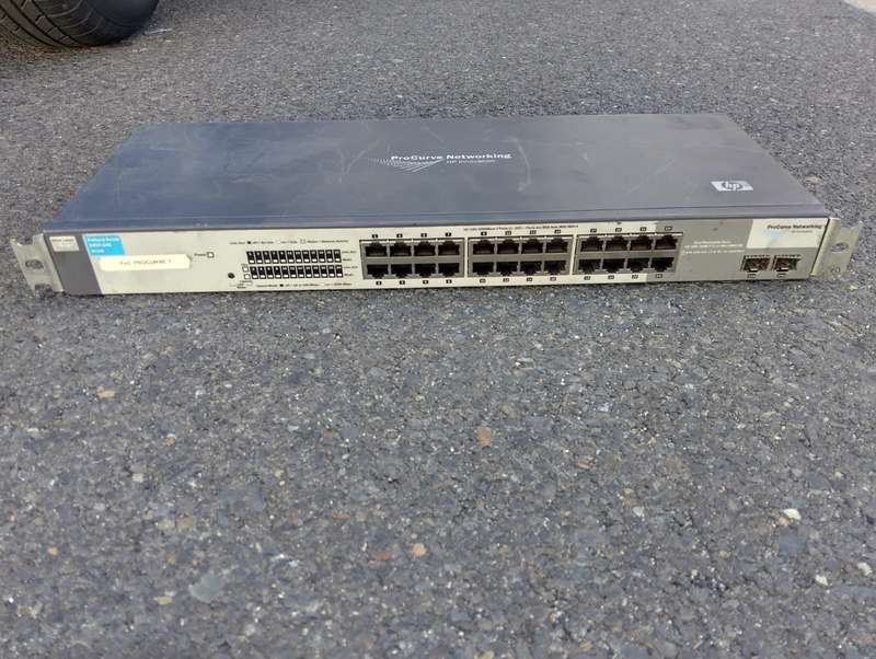 HPE ProCurve Switch 1800-24G is a 24-port 10/100/1000 switch (J9028B)