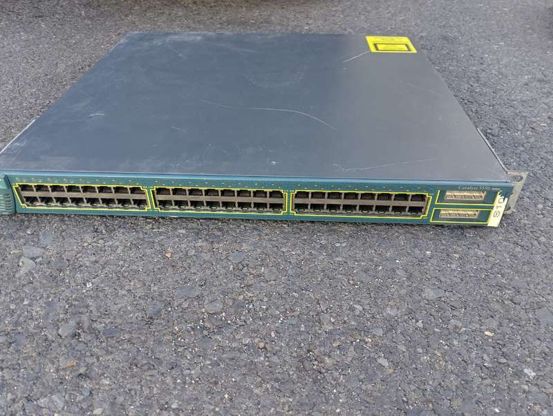 Cisco WS-C3550-48-SMI Catalyst 3550 10/100 48-Port Switch