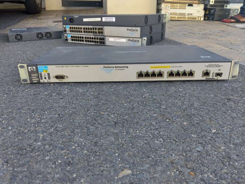 HP J8762A - HP Procurve 2600-8-PWR Gigabit Switch