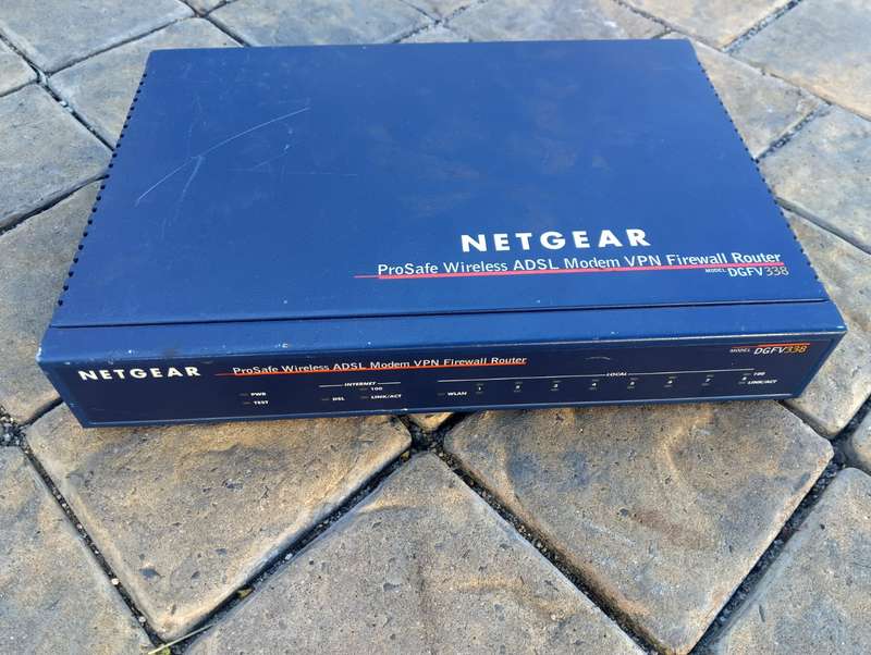 Netgear ProSafe Wireless ADSL Modem VPN Firewall Router  Model: DGFV338