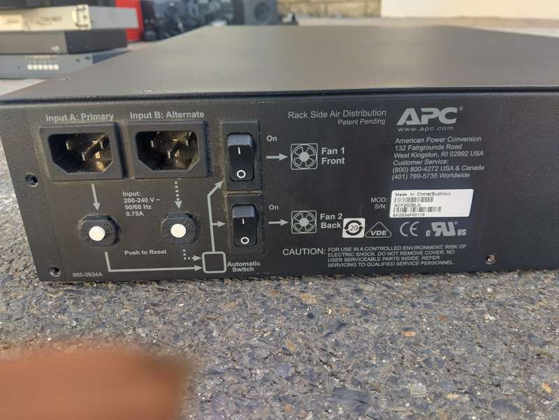 APC Rack Side Air Distribution Unit  ACF202BLK, 2xFan, 2x(200-240V)