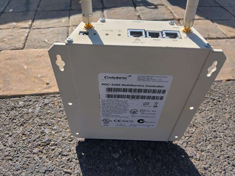 Colubris Networks MSC-3200 MultiService Controller Network Communication (Part #: 5601101504)