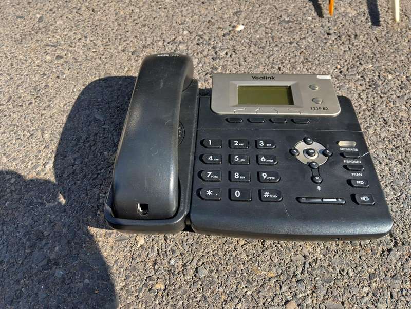 Yealink SIP-T21P E2 IP phone