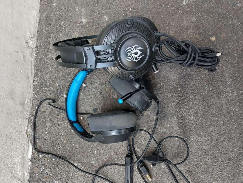 Yoro USB LED Gaming Headsets  Noise Cancellation