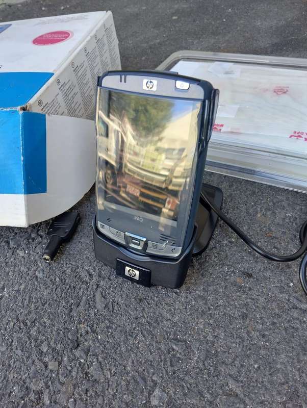 HP iPAQ Hx2400 Series Pocket Computer