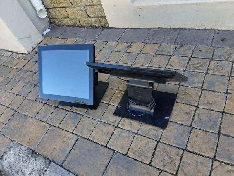 Elo 15inch LCD Touch Screen Monitor (Part Number: ET1517L)