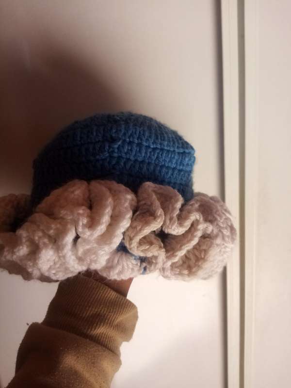 Ruffle Hat