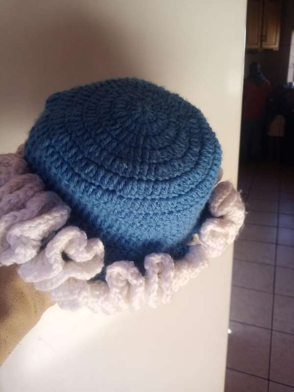 Ruffle Hat