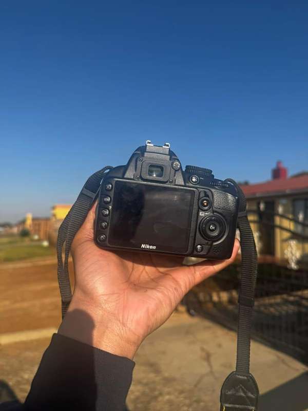 Nikon D3100