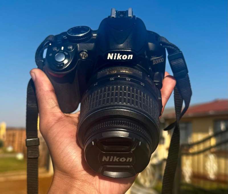 Nikon D3100