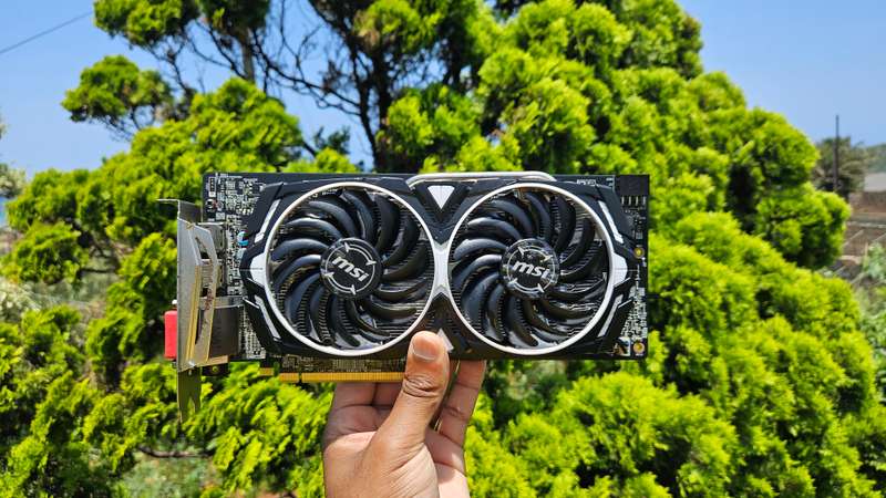 Msi armor rx 580 8gb (Faulty)