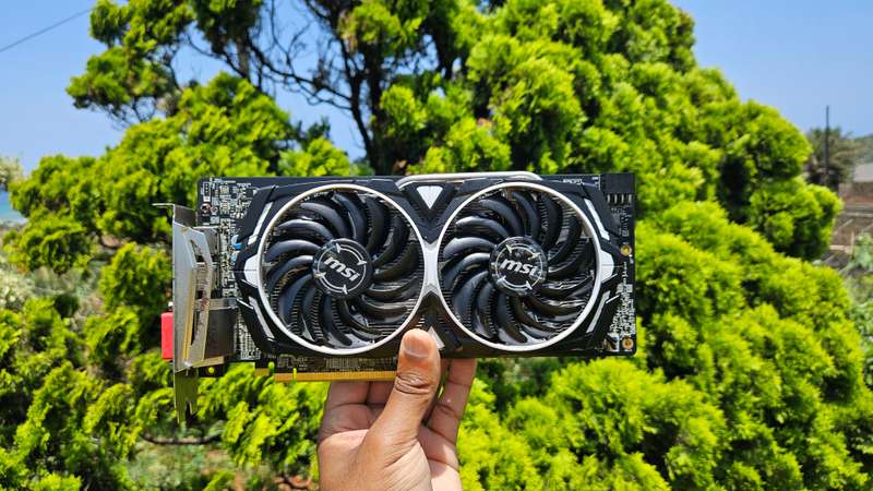 Msi armor rx 580 8gb (Faulty)