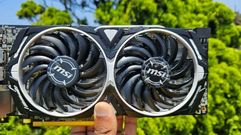 Msi armor rx 580 8gb (Faulty)