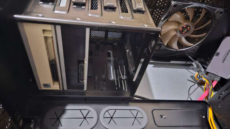 LGA 1155 System - Intel Core i7 2600, 16GB RAM, Foxconn Motherboard, Corsair 600T Case