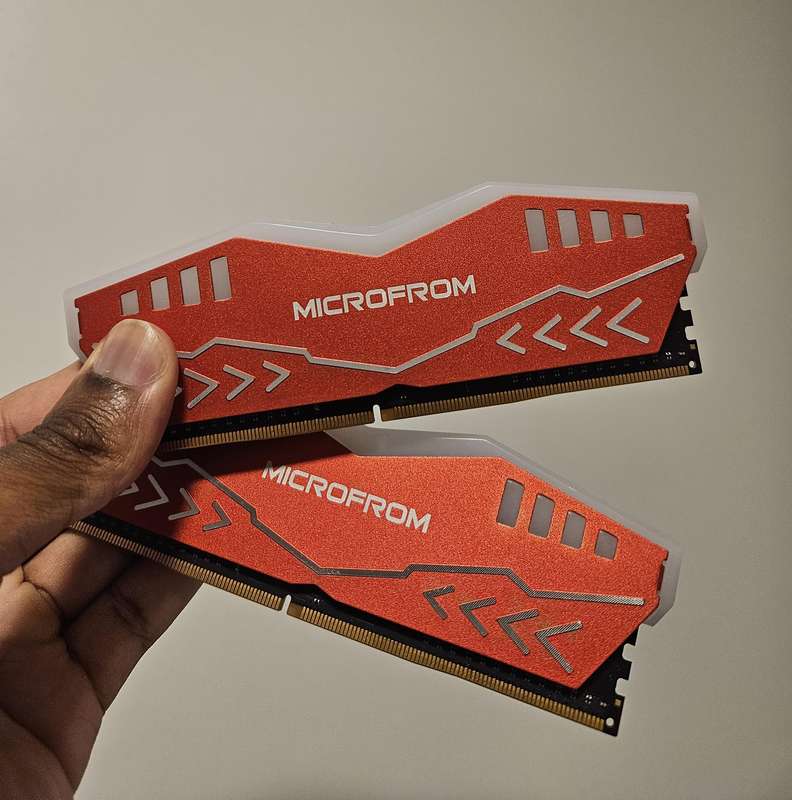 Microform 16GB (2x8GB) DDR4 3200MHz RGB Gaming RAM