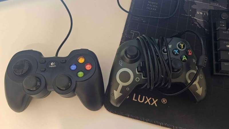4x Gaming Controller Combo  Xbox | PC | PS4