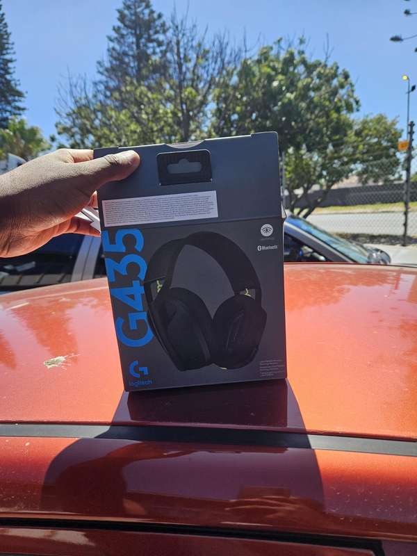 Logitech G435 Wireless Dolby Atmos Over-the-Ear Gaming Headset - Blue/Pink