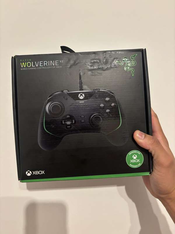 Razer Wolverine V2 Wired Controller  Xbox Series X | Open Box  Brand New!