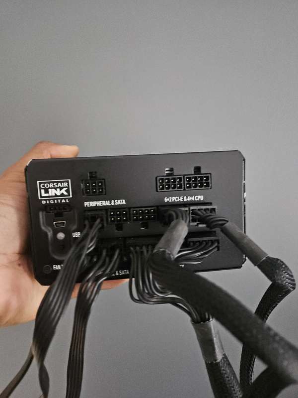 Corsair RM850i  850W Fully Modular Power Supply