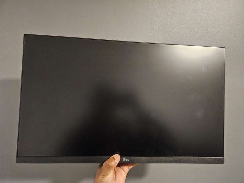 LG 24MP400  24" Full HD IPS Monitor (75Hz)