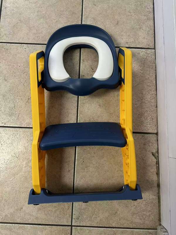 Baby Foldable Potty Toilet Training Ladder - blue