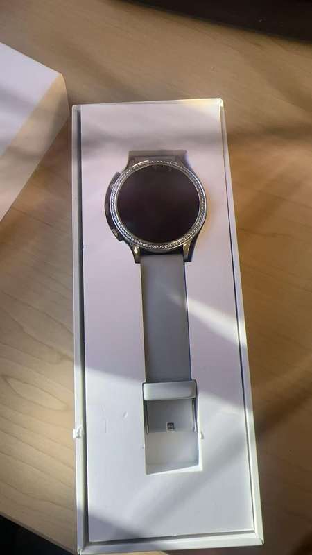 Watch Smart For Women - Silver Silicon Band