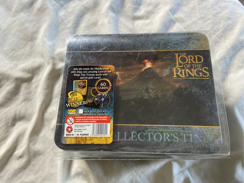 Lord of the Rings Collectors Tin with 2 packs of Top Trumps cards