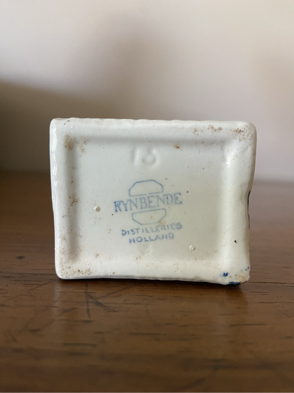Rynbende KLM Delft Miniature House (empty)