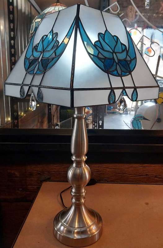 Stained Glass Lotus Lamp