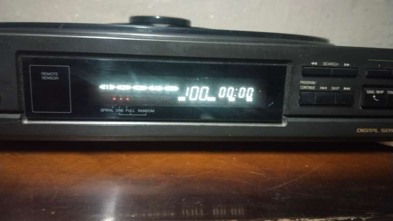 Technics SL-PC705 For Parts or Repair